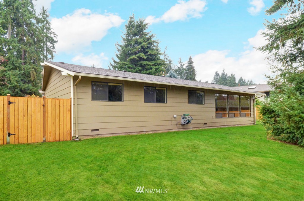 12720 Southeast 95th Place Renton, WA 98056 - Photo 24 of 25 Gallery Image 24