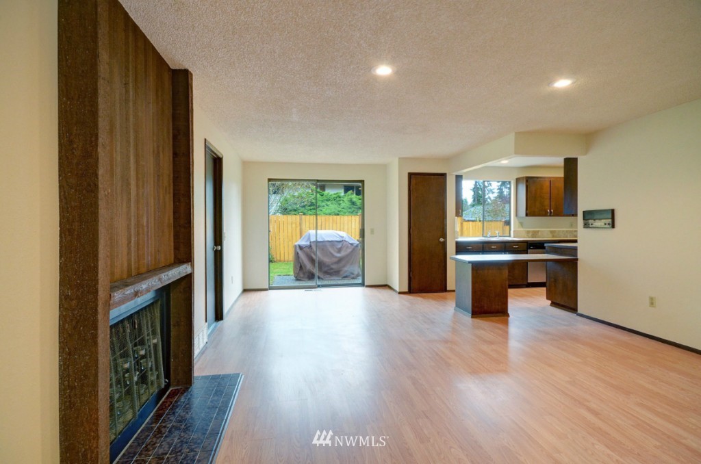 12720 Southeast 95th Place Renton, WA 98056 - Photo 5 of 25 Gallery Image 5