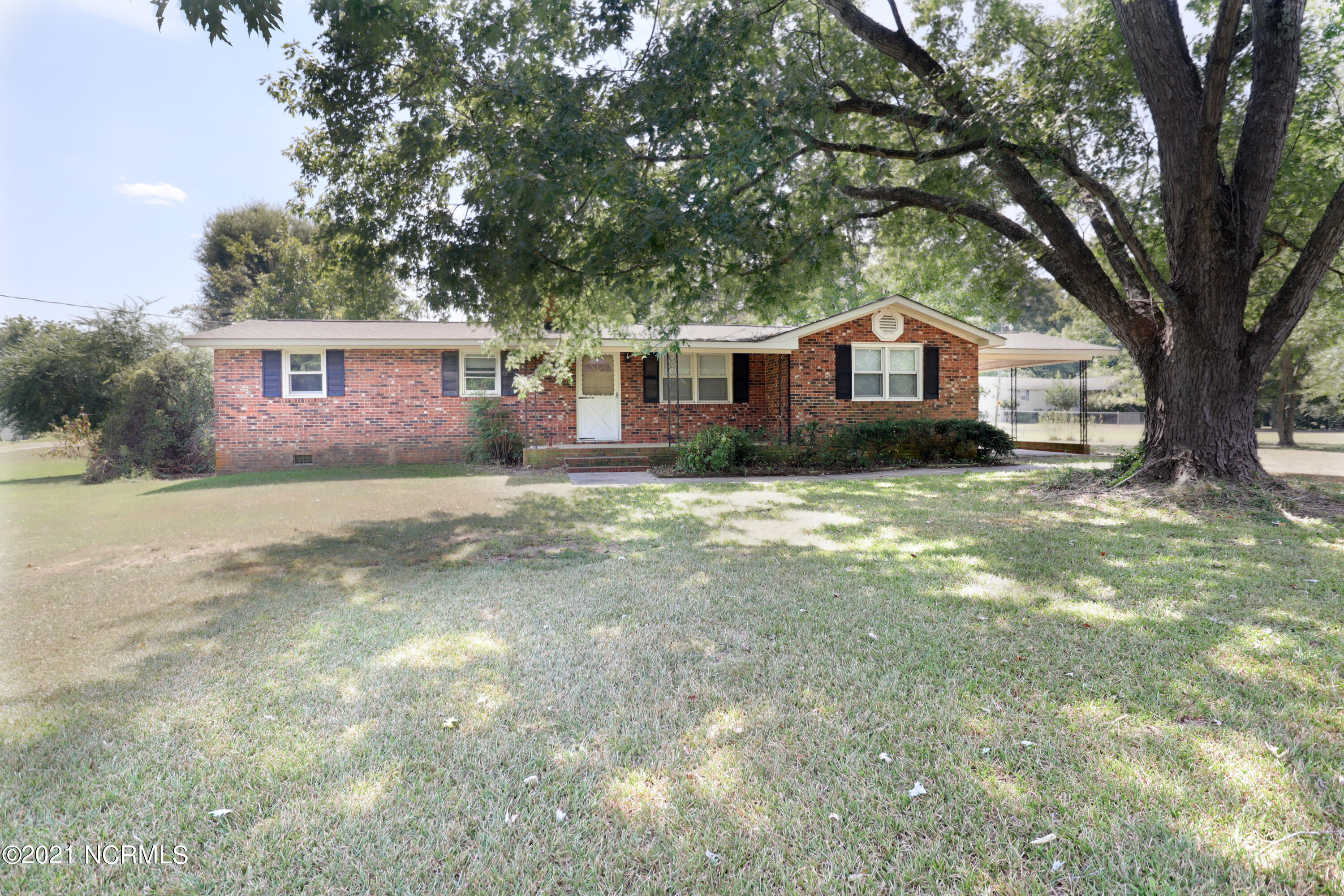 1635 Plank Road Robbins, NC 27325 - Photo 1 of 26 Front of home