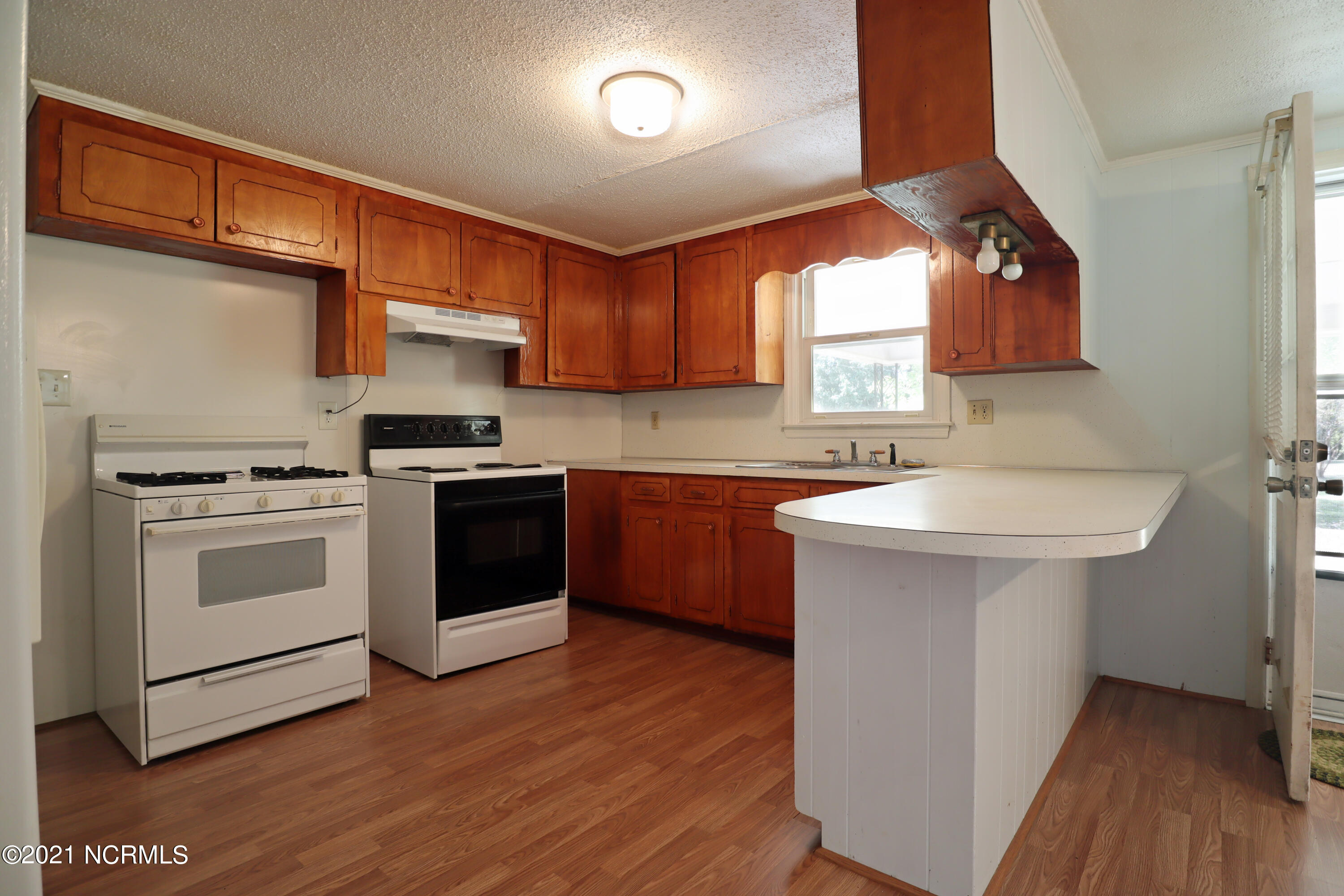 1635 Plank Road Robbins, NC 27325 - Photo 11 of 26 kitchen 2