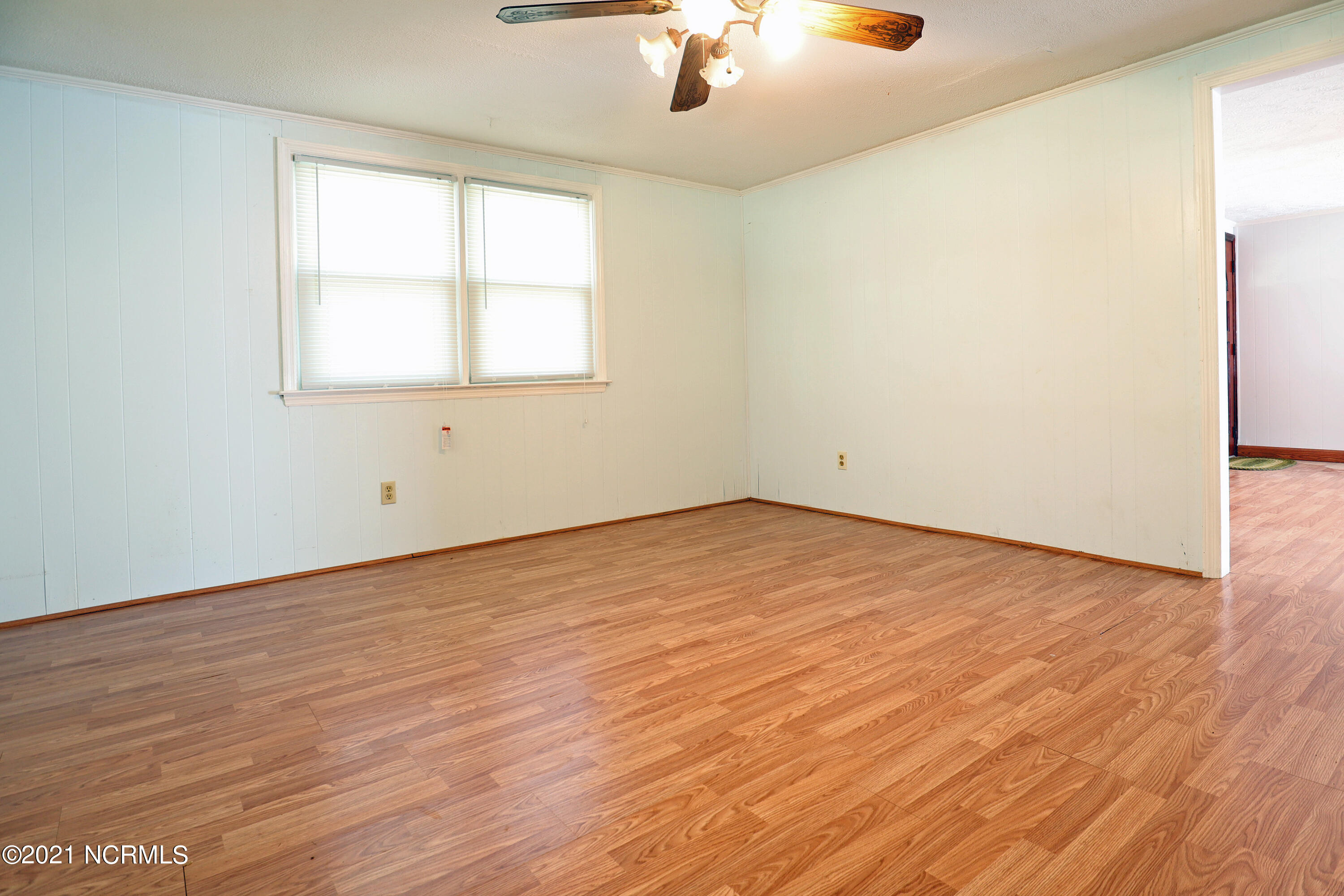1635 Plank Road Robbins, NC 27325 - Photo 14 of 26 dining room