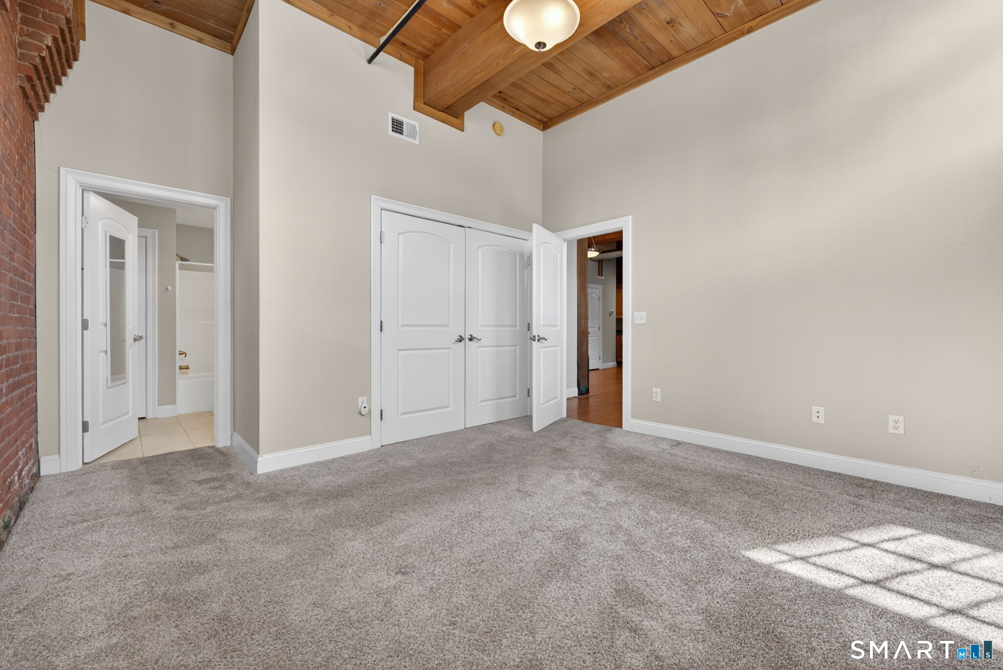 10 Main Street, Unit 102 Berlin, CT 06037 - Photo 12 of 28 a view of empty room