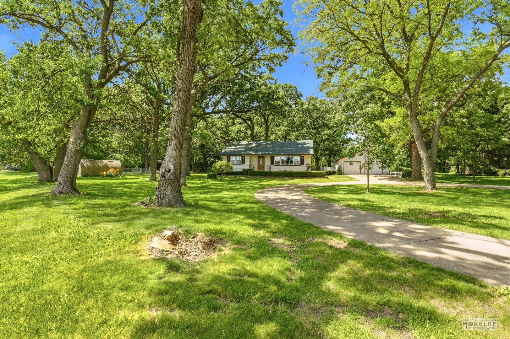 7823 Galena Road Bristol, IL 60512 - Photo 3 of 28