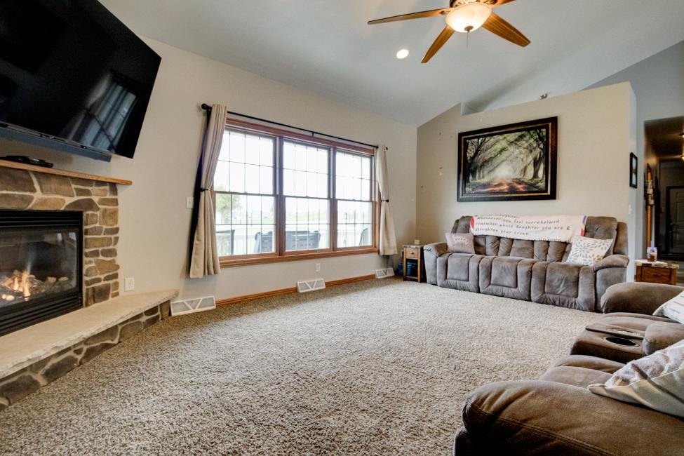150 Kenyon Pound, WI 54161 - Photo 4 of 72