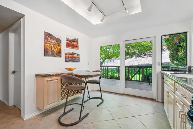 $885,000 | 11 Chapparal Court, Novato, CA 94949