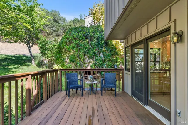 $885,000 | 11 Chapparal Court, Novato, CA 94949