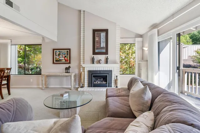 $885,000 | 11 Chapparal Court, Novato, CA 94949