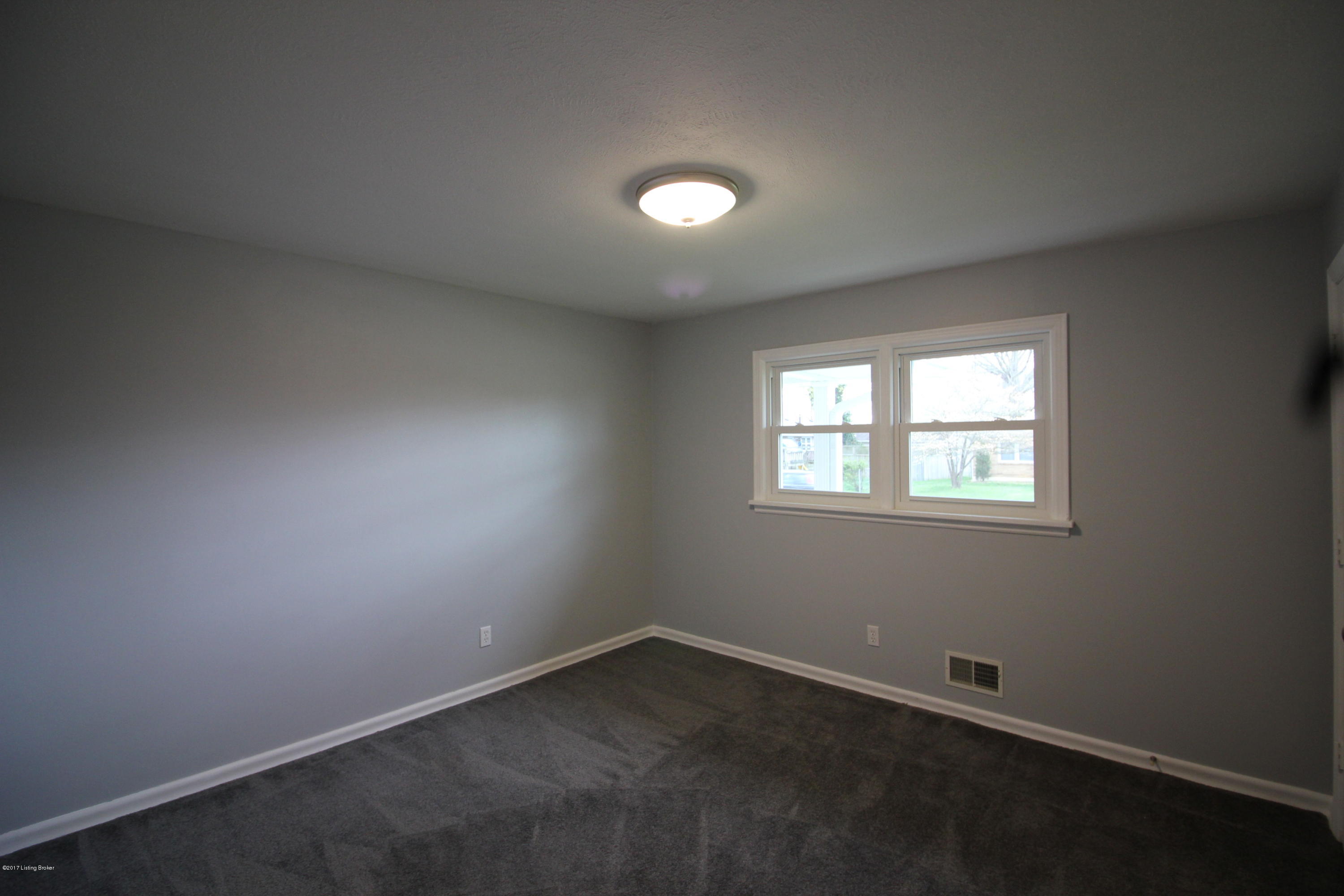 5603 Maryman Road Louisville, KY 40258 - Photo 18 of 40 Bed 1.1