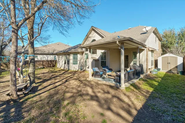 $589,000 | 888 Oyster Creek, Buda, TX 78610
