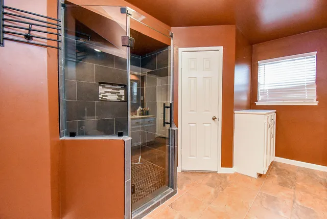 $2,700 | 1814 Corral Drive, Houston, TX 77090