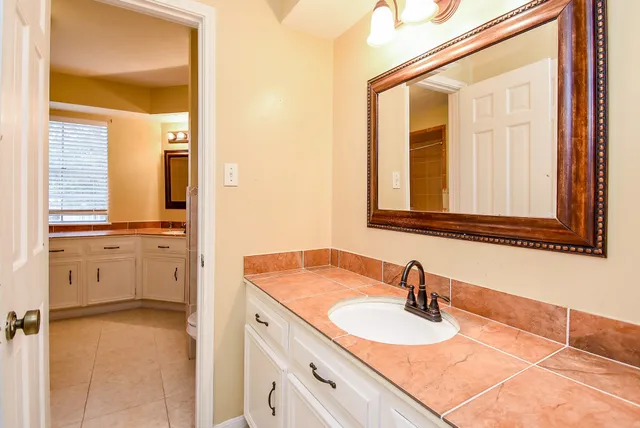 $2,700 | 1814 Corral Drive, Houston, TX 77090