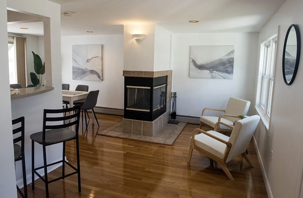 71 Elinor Road Newton, MA 02461 - Photo 4 of 24