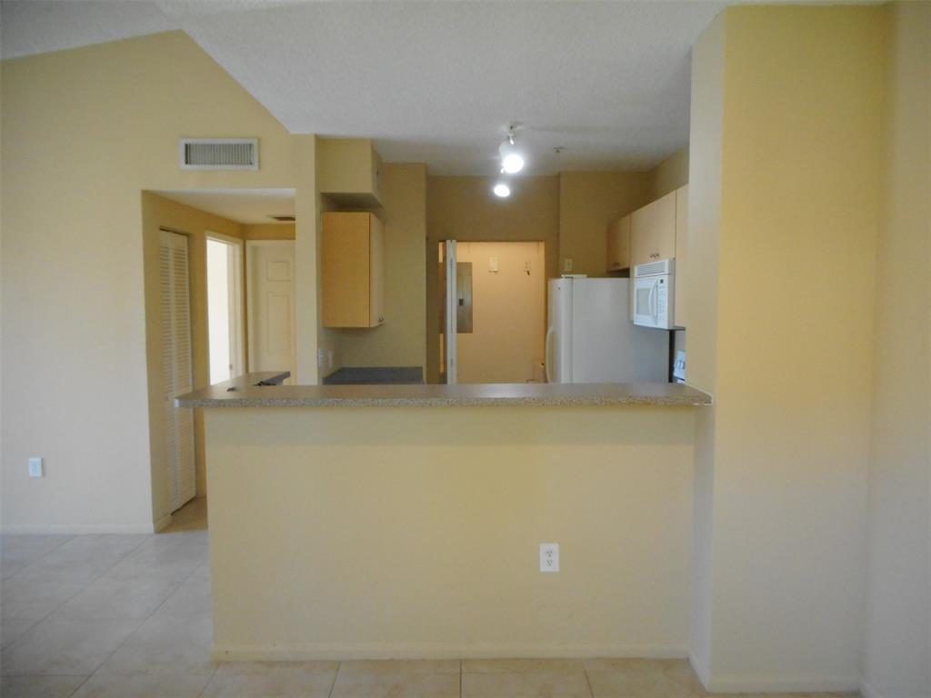 7970 North Nob Hill Road, Unit 207 Tamarac, FL 33321 - Photo 7 of 22
