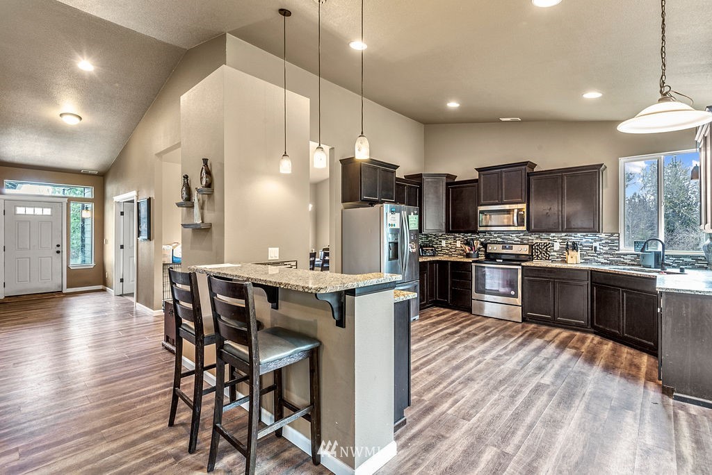115 Axis Road Castle Rock, WA 98611 - Photo 12 of 30 Gallery Image 12