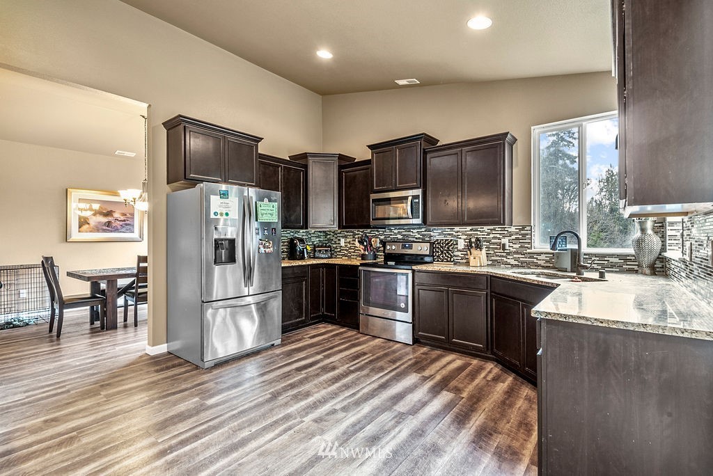 115 Axis Road Castle Rock, WA 98611 - Photo 13 of 30 Gallery Image 13