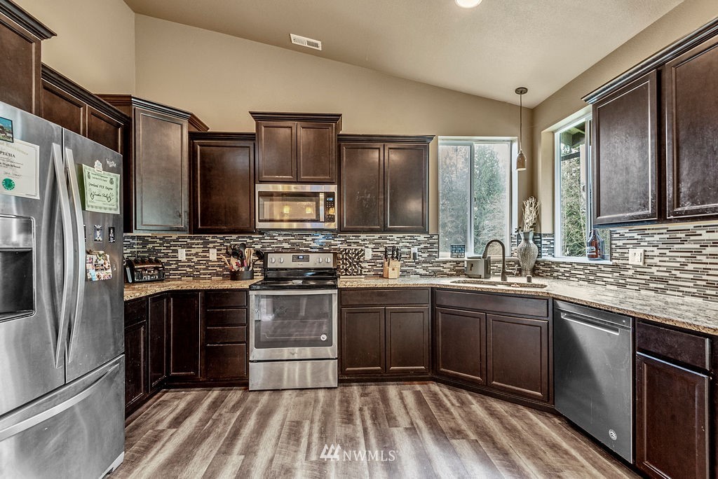 115 Axis Road Castle Rock, WA 98611 - Photo 14 of 30 Gallery Image 14