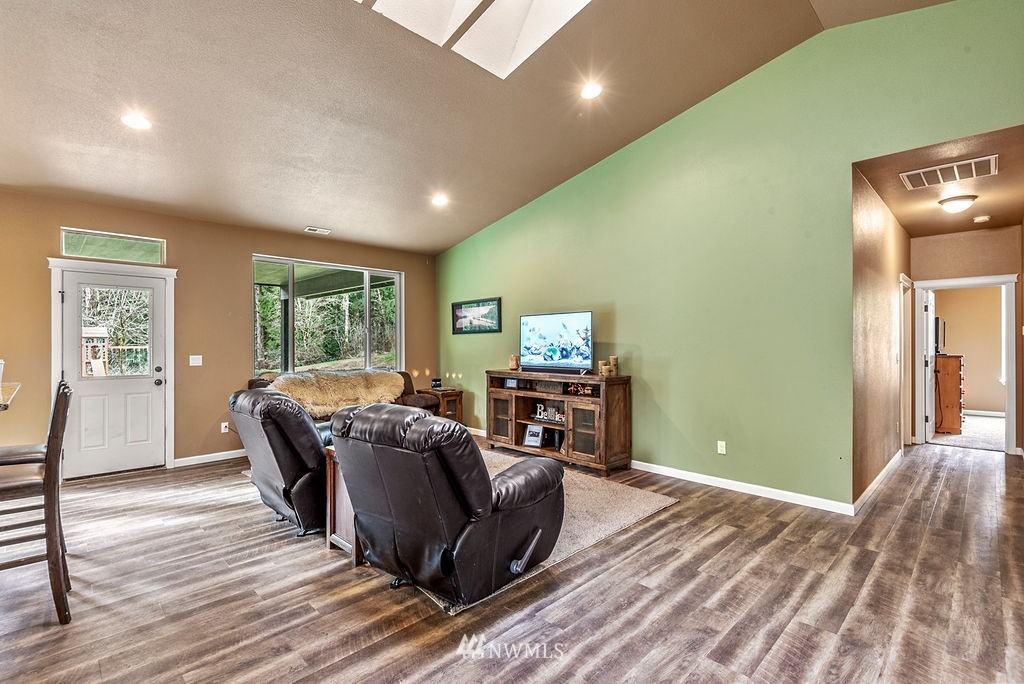 115 Axis Road Castle Rock, WA 98611 - Photo 8 of 30 Gallery Image 8