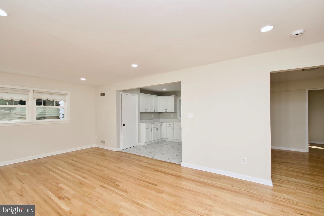 5708 Norton Road Alexandria, VA 22303 - Photo 6 of 49 Bright and airy open living space.