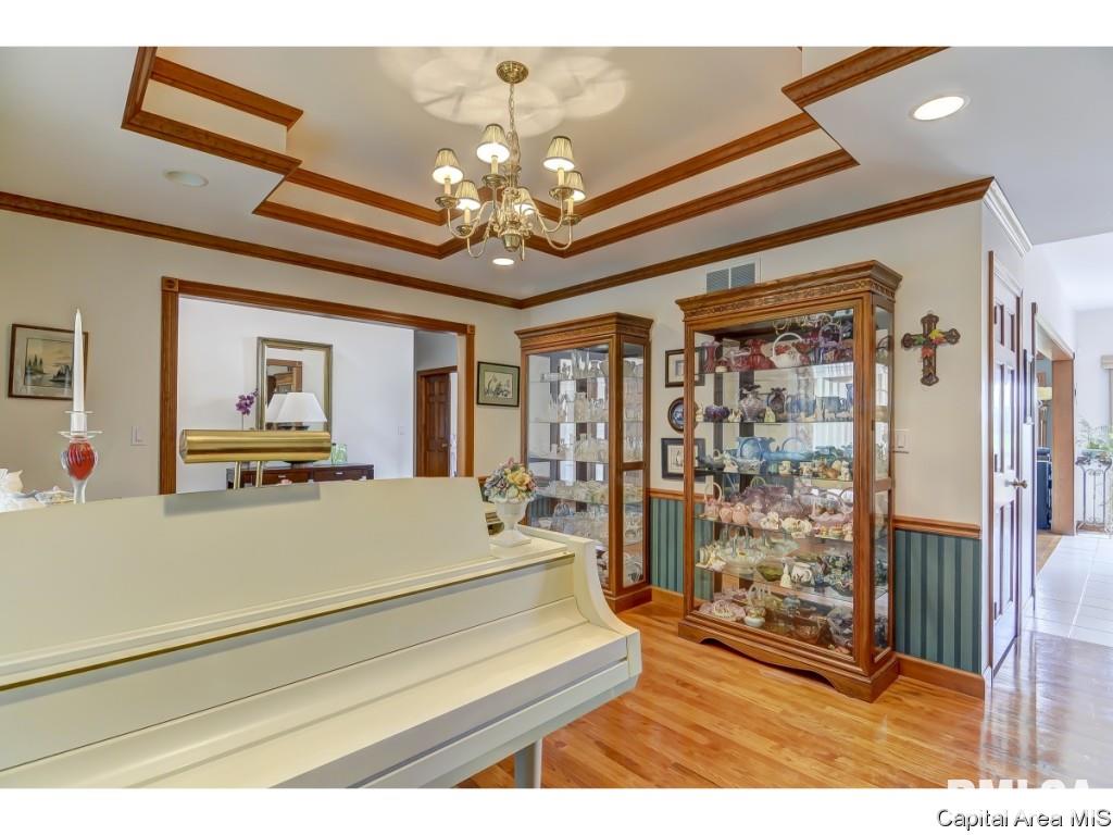 2504 Muirfield Road Springfield, IL 62711 - Photo 8 of 32