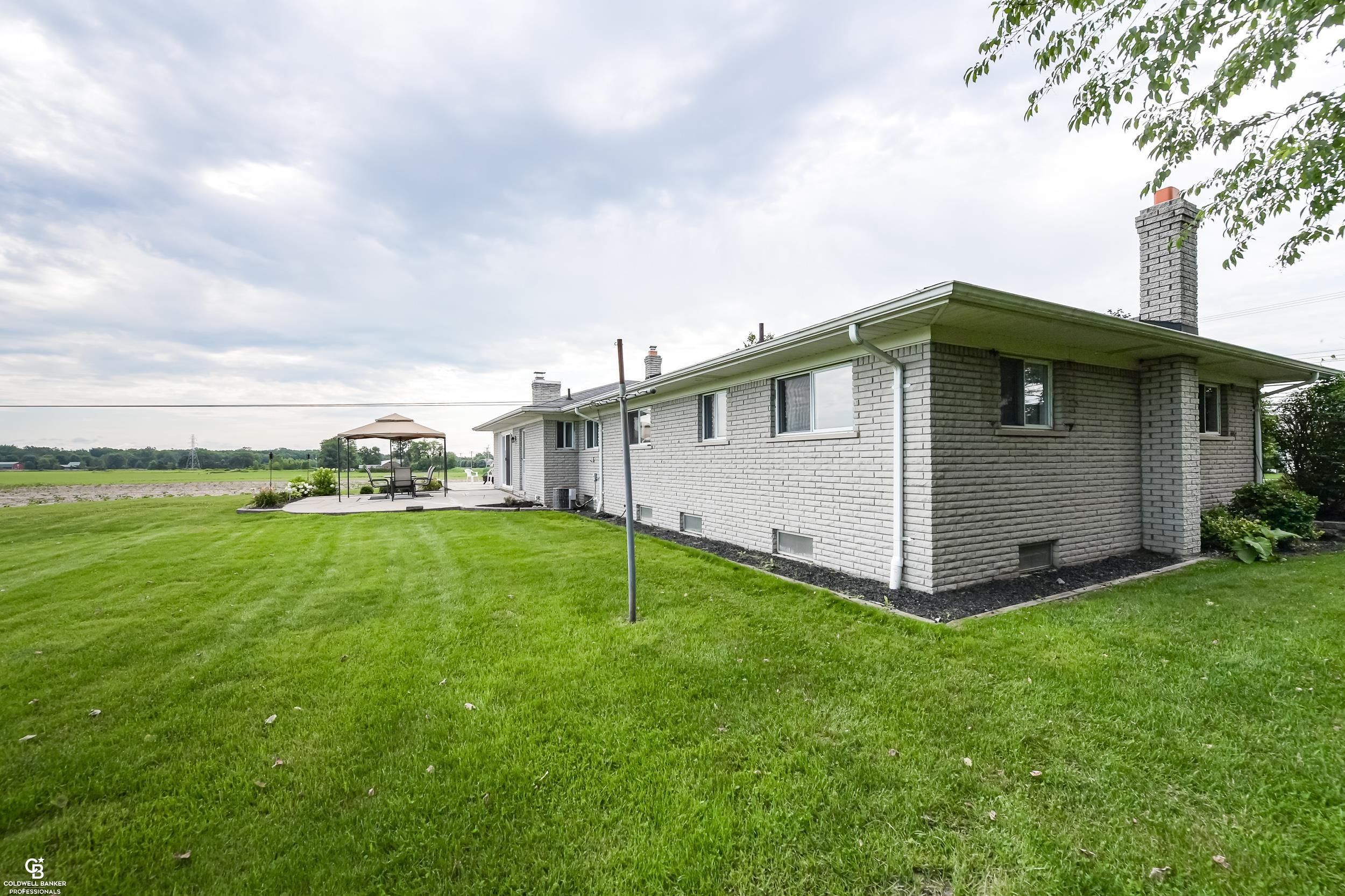 21951 24 Mile Road Macomb, MI 48042 - Photo 10 of 51 50149146-158c4f79-33d9-461f-abf3-03043269383d.JPG