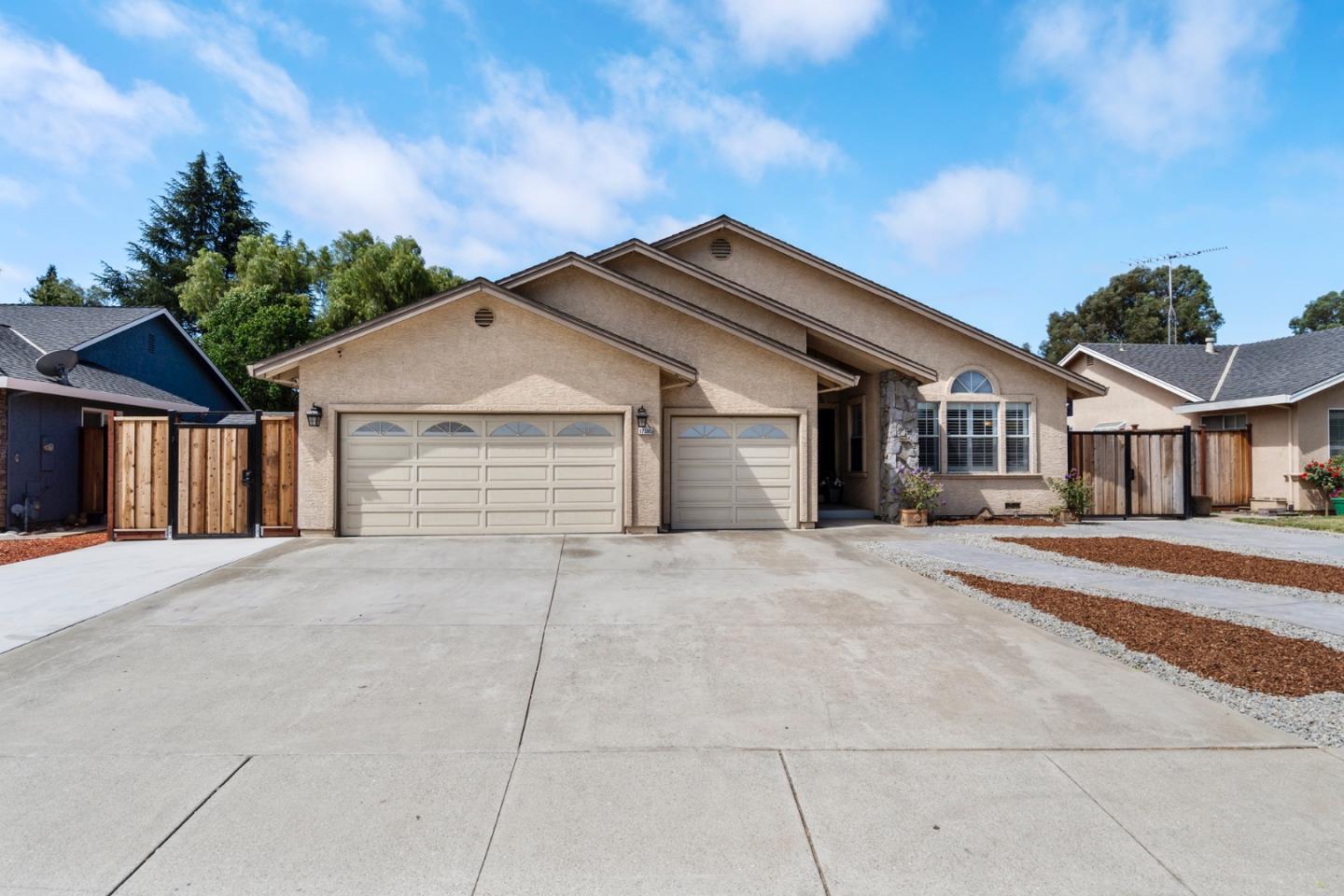 17385 Walnut Grove Drive Morgan Hill, CA 95037 - Photo 2 of 34