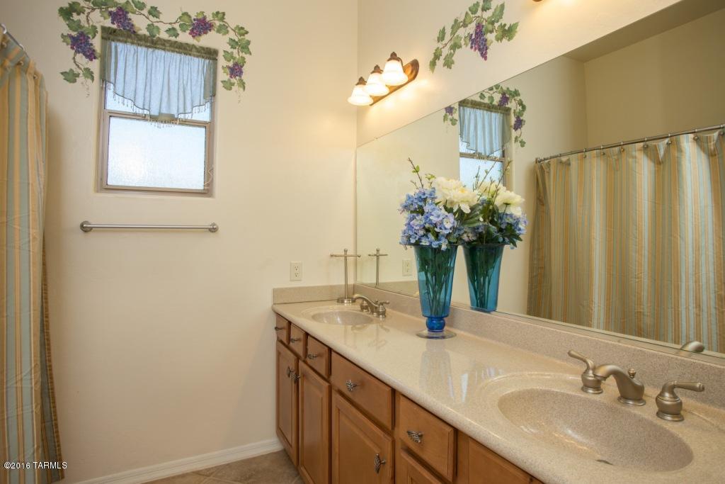 11871 North Sage Brook Road Oro Valley, AZ 85737 - Photo 4 of 8