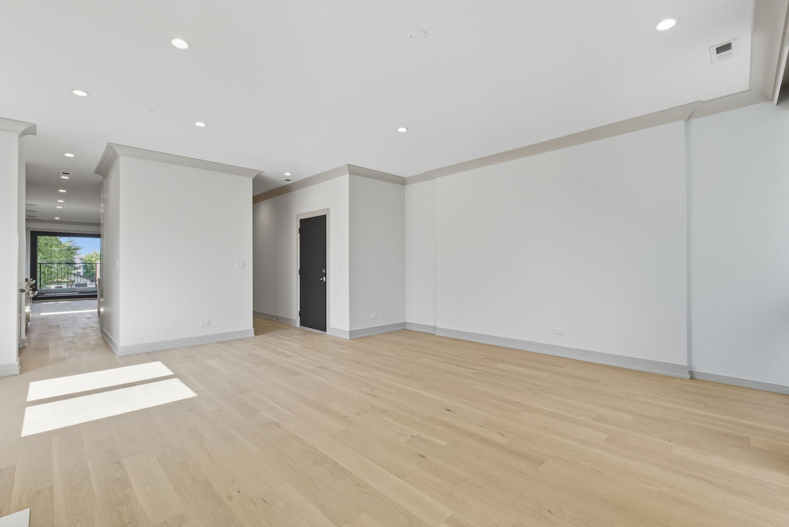 1646 North Orchard Street, Unit PHS Chicago, IL 60614 - Photo 16 of 33