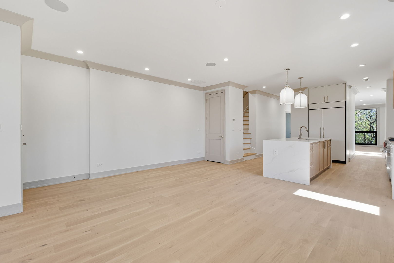 1646 North Orchard Street, Unit PHS Chicago, IL 60614 - Photo 17 of 33