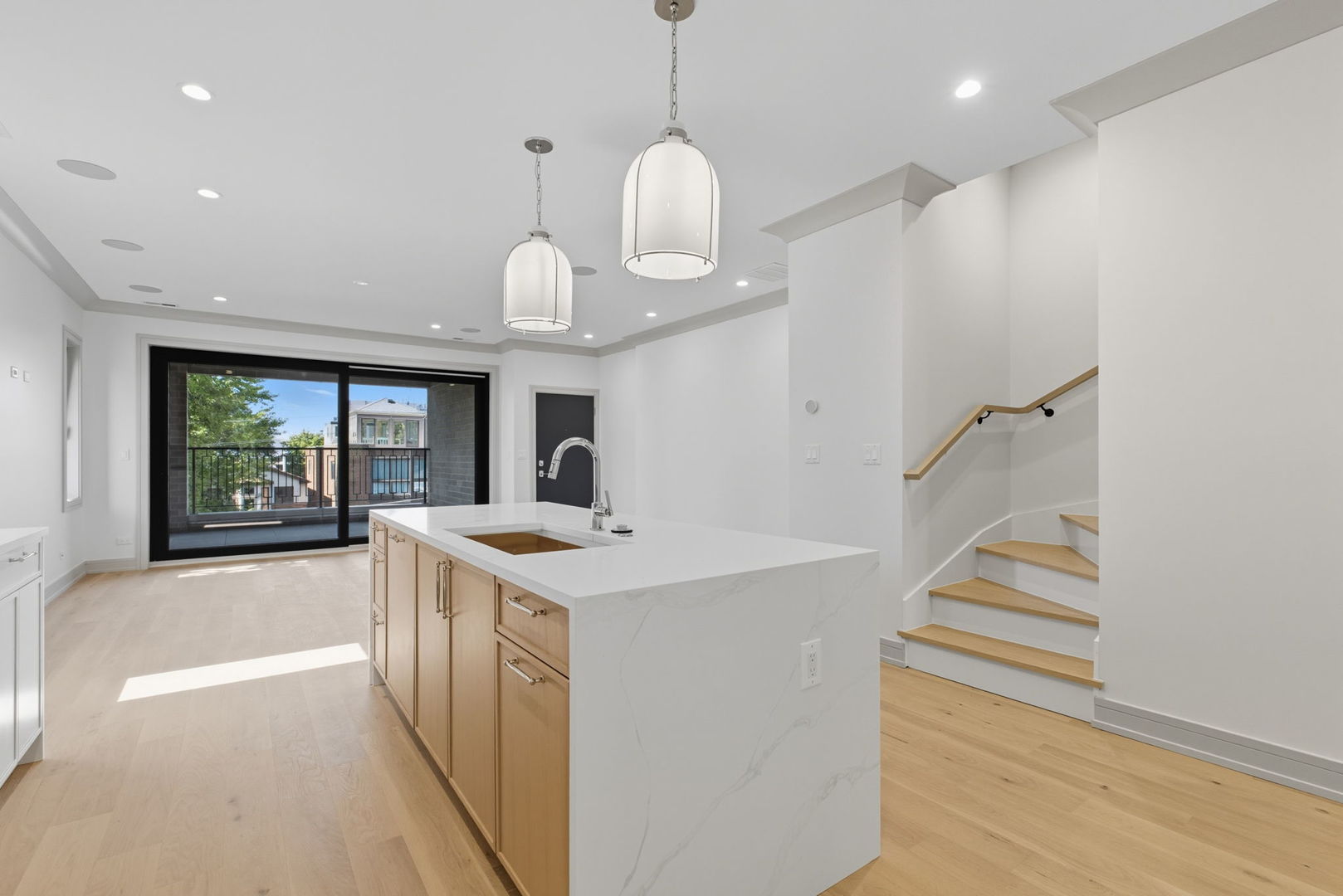 1646 North Orchard Street, Unit PHS Chicago, IL 60614 - Photo 5 of 33