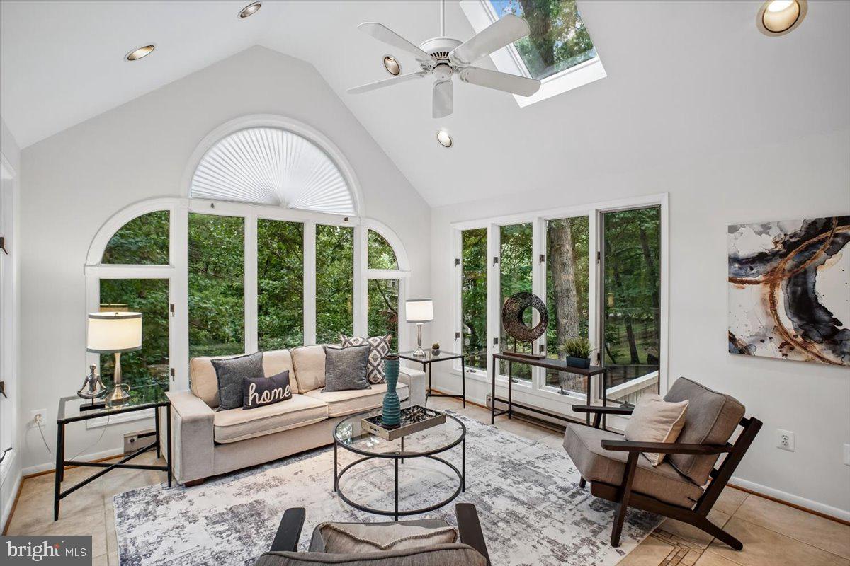 1877 Post Oak Trail Reston, VA 20191 - Photo 13 of 52