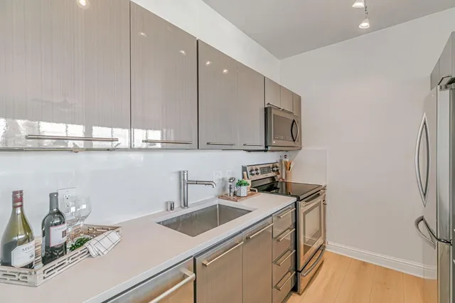 $889,000 | 1700 Civic Center Drive, Unit 707, Santa Clara, CA 95050