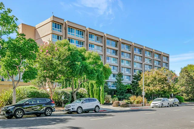 $889,000 | 1700 Civic Center Drive, Unit 707, Santa Clara, CA 95050