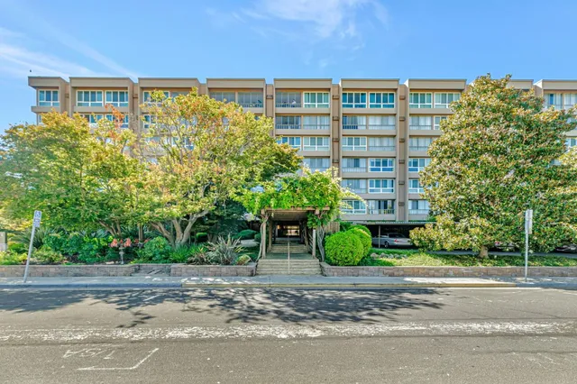 $889,000 | 1700 Civic Center Drive, Unit 707, Santa Clara, CA 95050