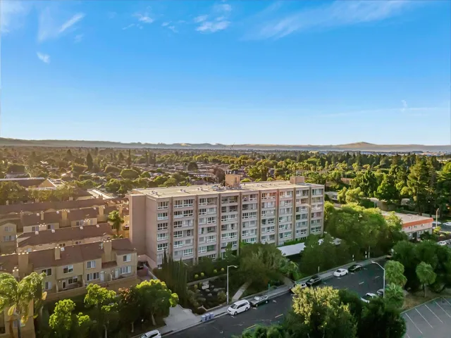 $889,000 | 1700 Civic Center Drive, Unit 707, Santa Clara, CA 95050