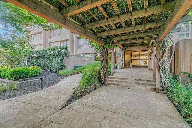 $889,000 | 1700 Civic Center Drive, Unit 707, Santa Clara, CA 95050