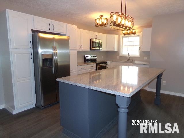 195 Jones Road Harrisburg, IL 62946 - Photo 8 of 13 Gallery Image 8
