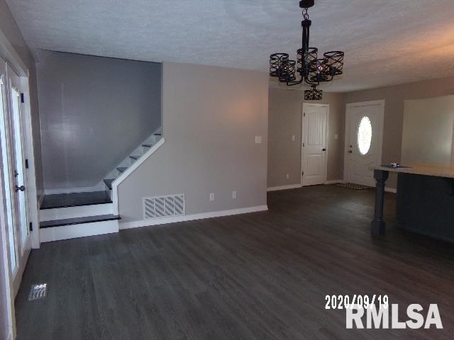 195 Jones Road Harrisburg, IL 62946 - Photo 9 of 13 Gallery Image 9