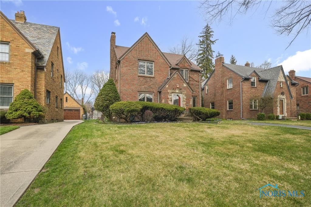 2329 Goddard Road Toledo, OH 43606 - Photo 5 of 41 Gallery Image 5