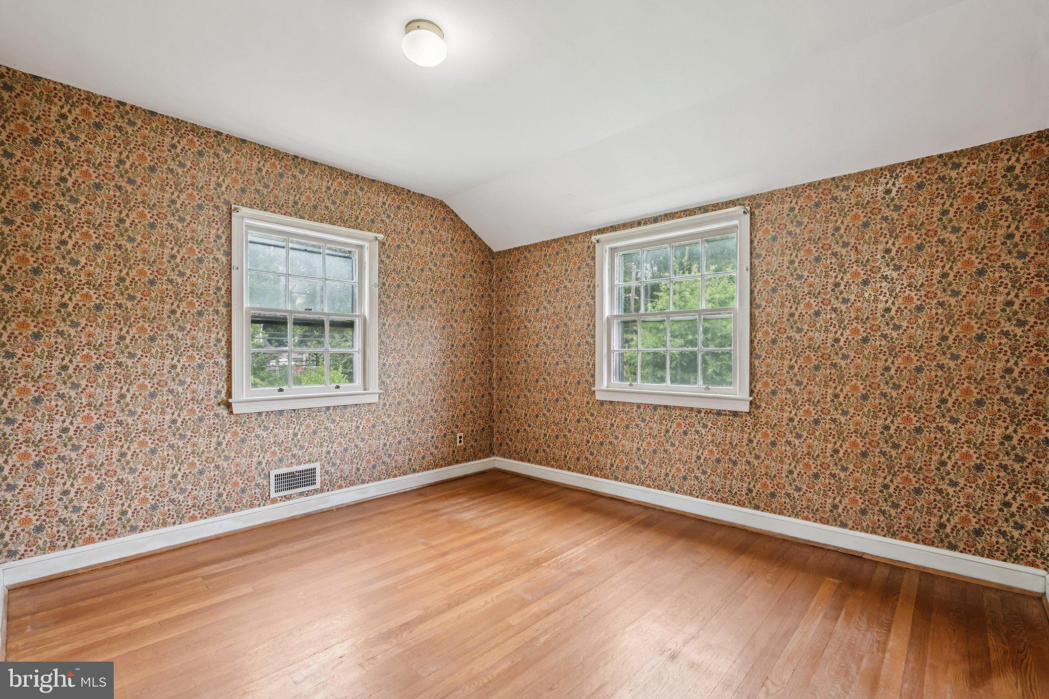 7201 Chestnut Street Chevy Chase, MD 20815 - Photo 15 of 34 Bedroom #3