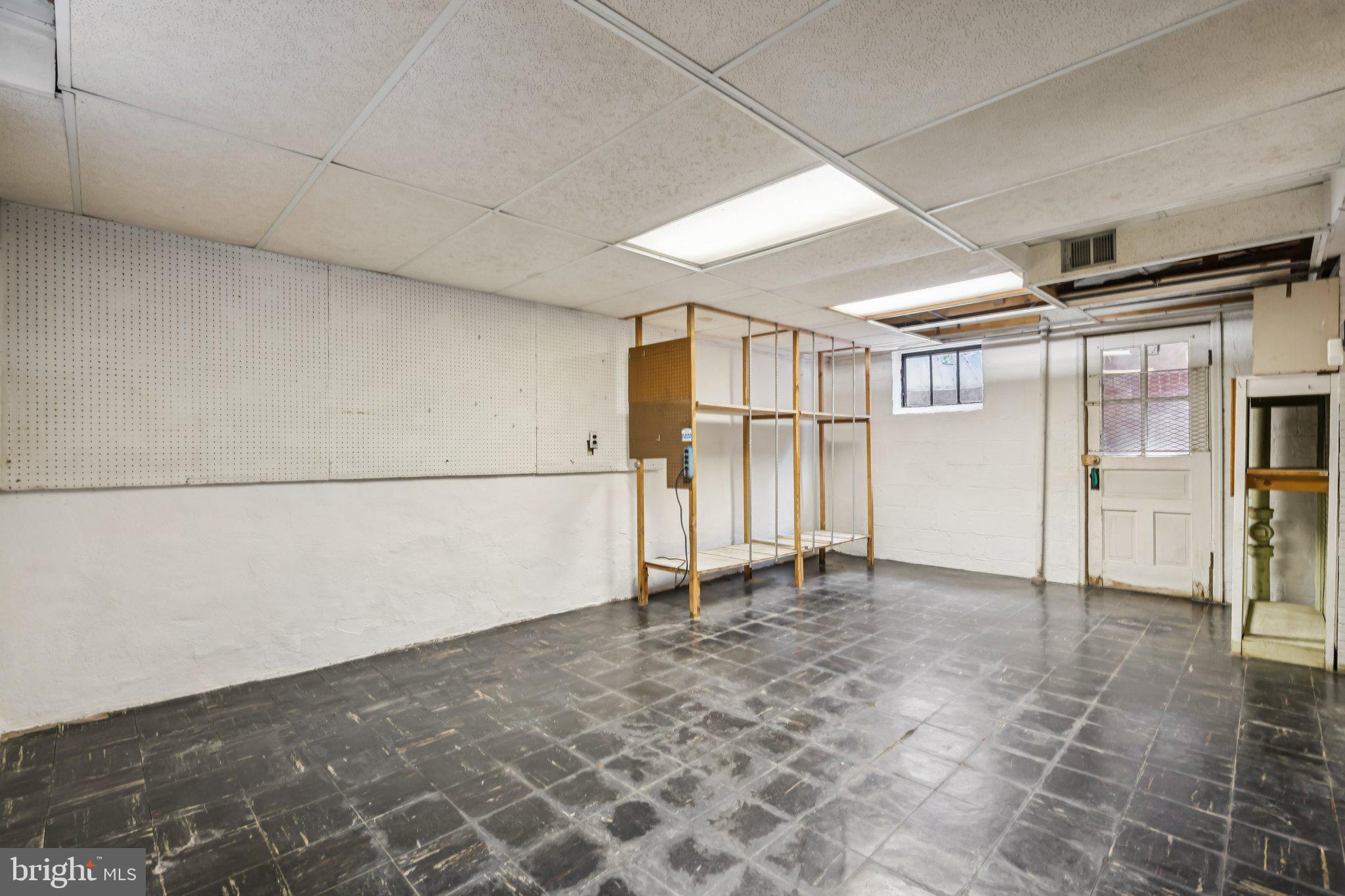 7201 Chestnut Street Chevy Chase, MD 20815 - Photo 19 of 34 Lower level