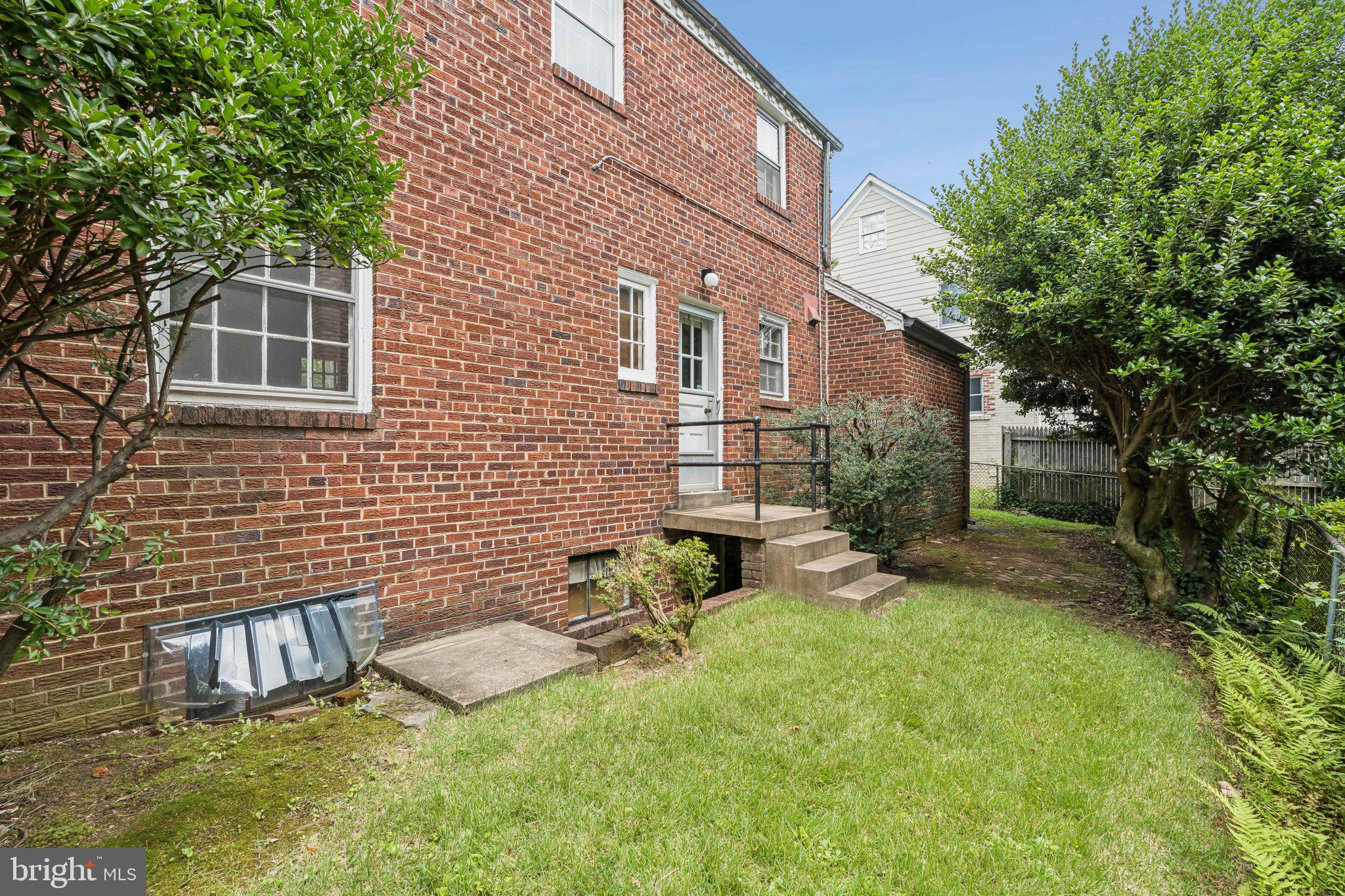 7201 Chestnut Street Chevy Chase, MD 20815 - Photo 22 of 34 Backyard