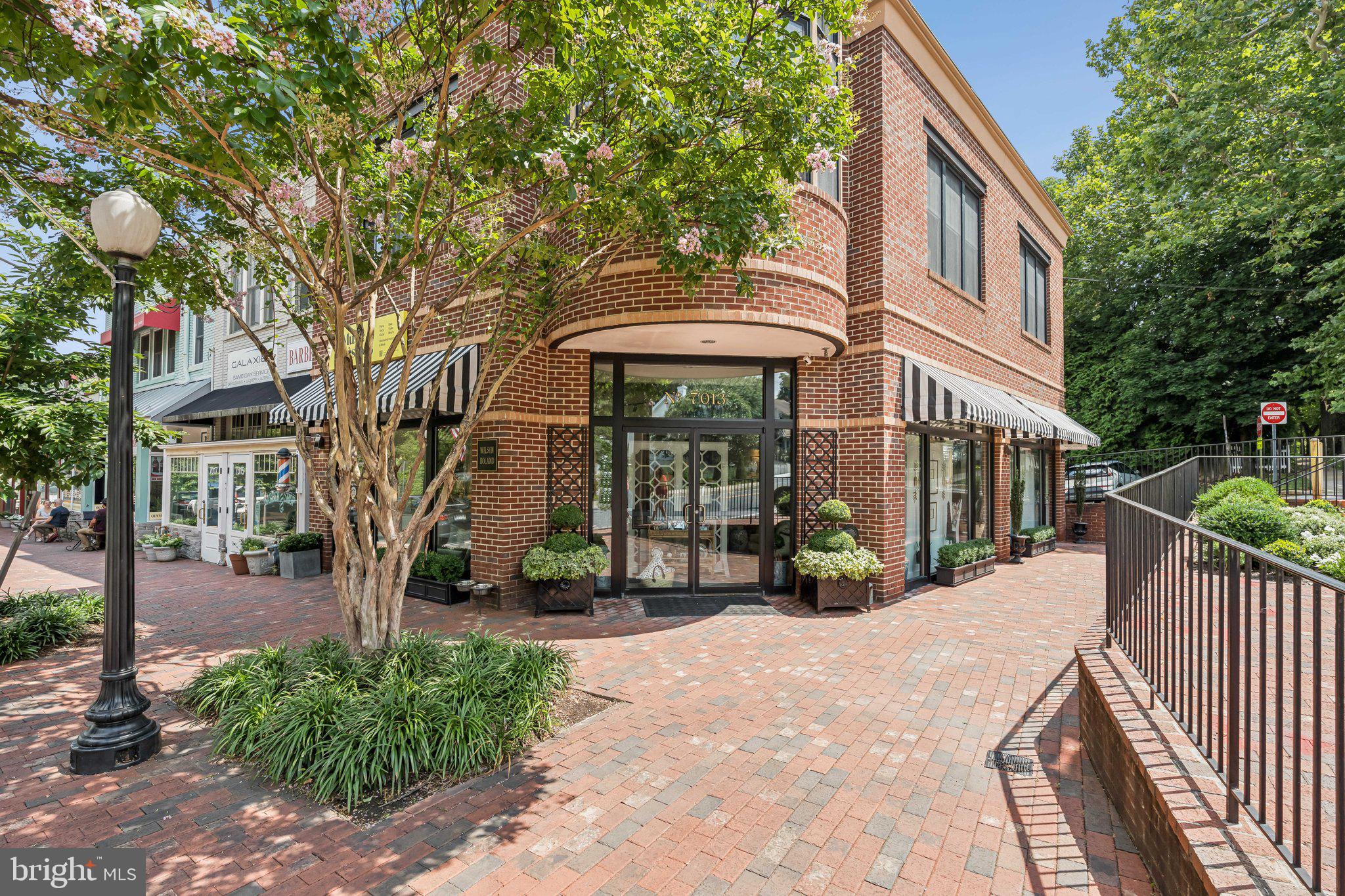 7201 Chestnut Street Chevy Chase, MD 20815 - Photo 29 of 34