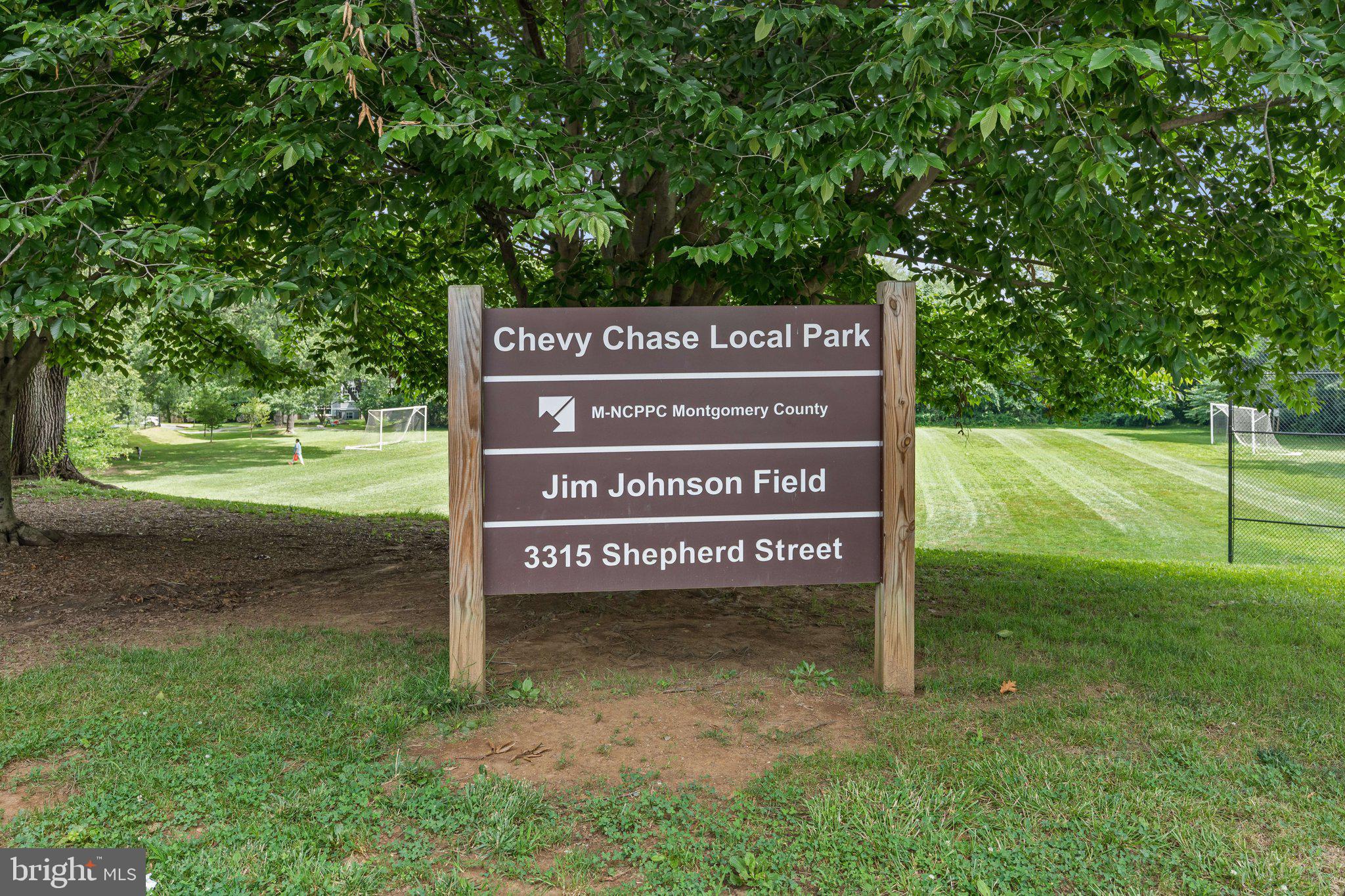 7201 Chestnut Street Chevy Chase, MD 20815 - Photo 30 of 34 Chevy Chase local park