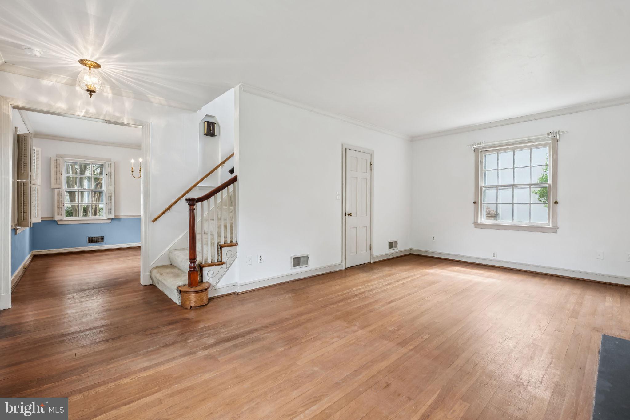 7201 Chestnut Street Chevy Chase, MD 20815 - Photo 3 of 34