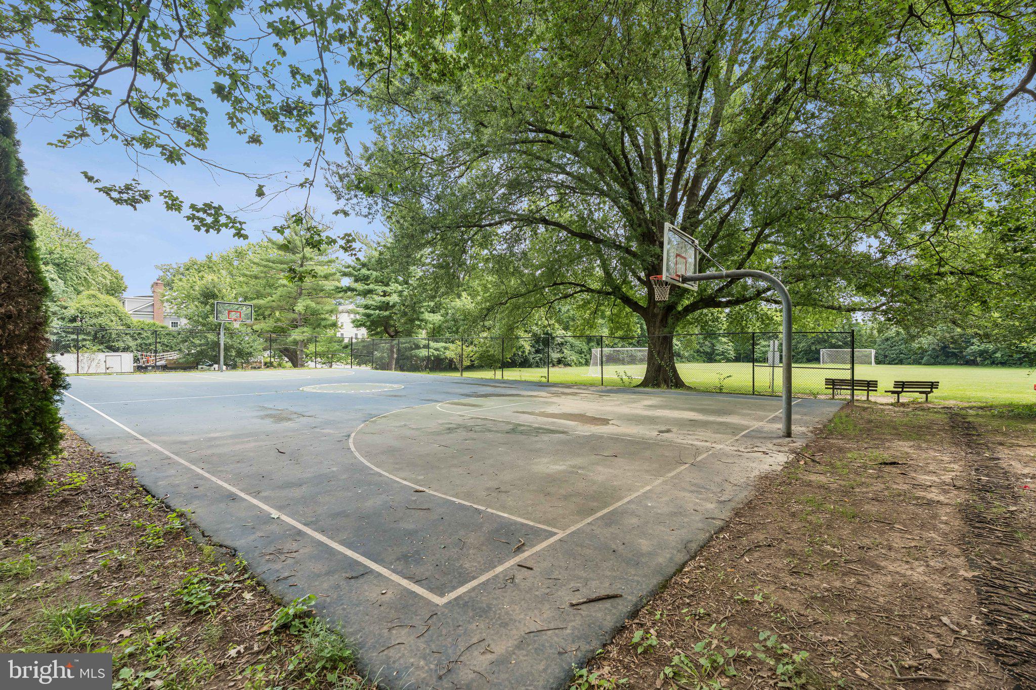 7201 Chestnut Street Chevy Chase, MD 20815 - Photo 31 of 34 Basketball courts