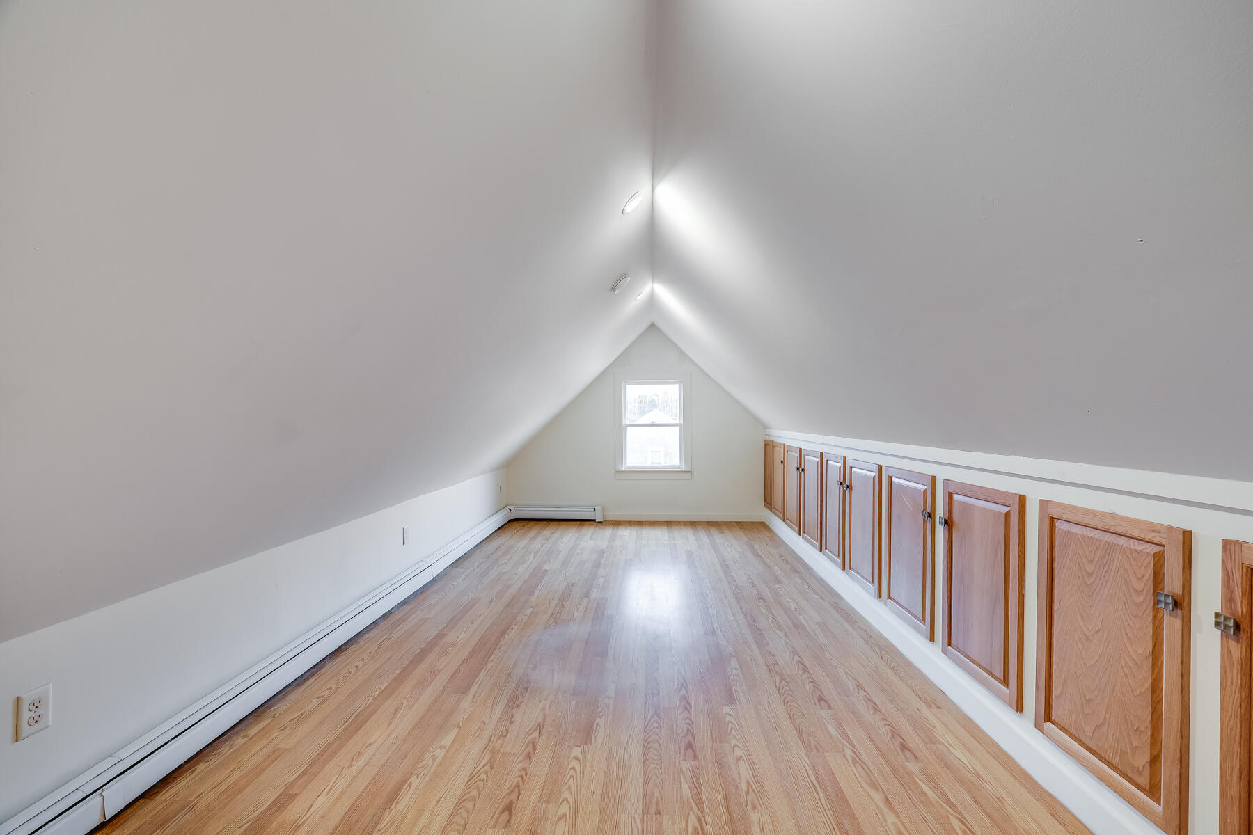 70 Shore Road Truro, MA 02666 - Photo 24 of 43 Third Floor