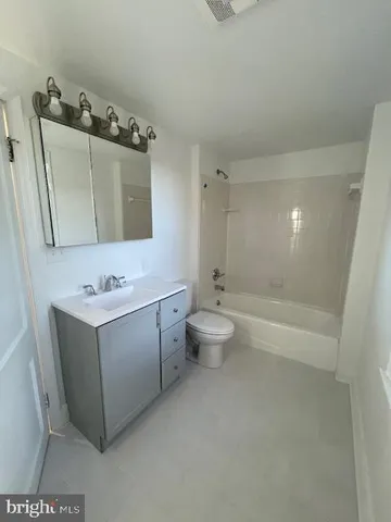 $2,800 | 423 Ingleside Avenue, Baltimore, MD 21228