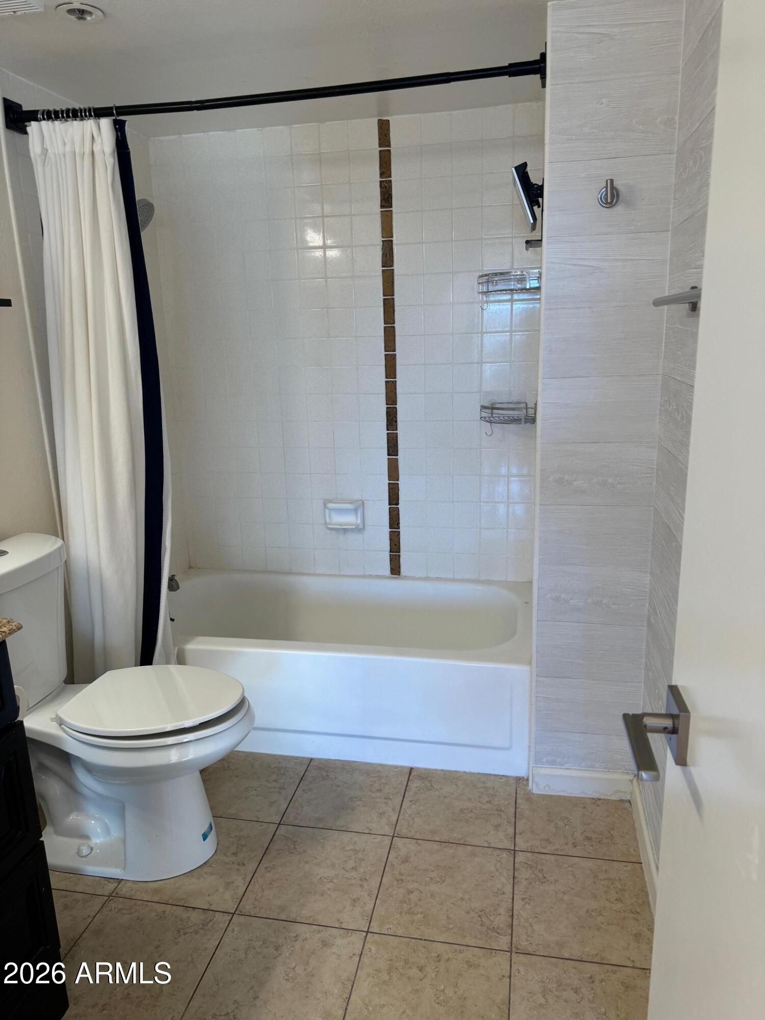 7950 East Camelback Road, Unit 710 Scottsdale, AZ 85251 - Photo 5 of 22 IMG_4388