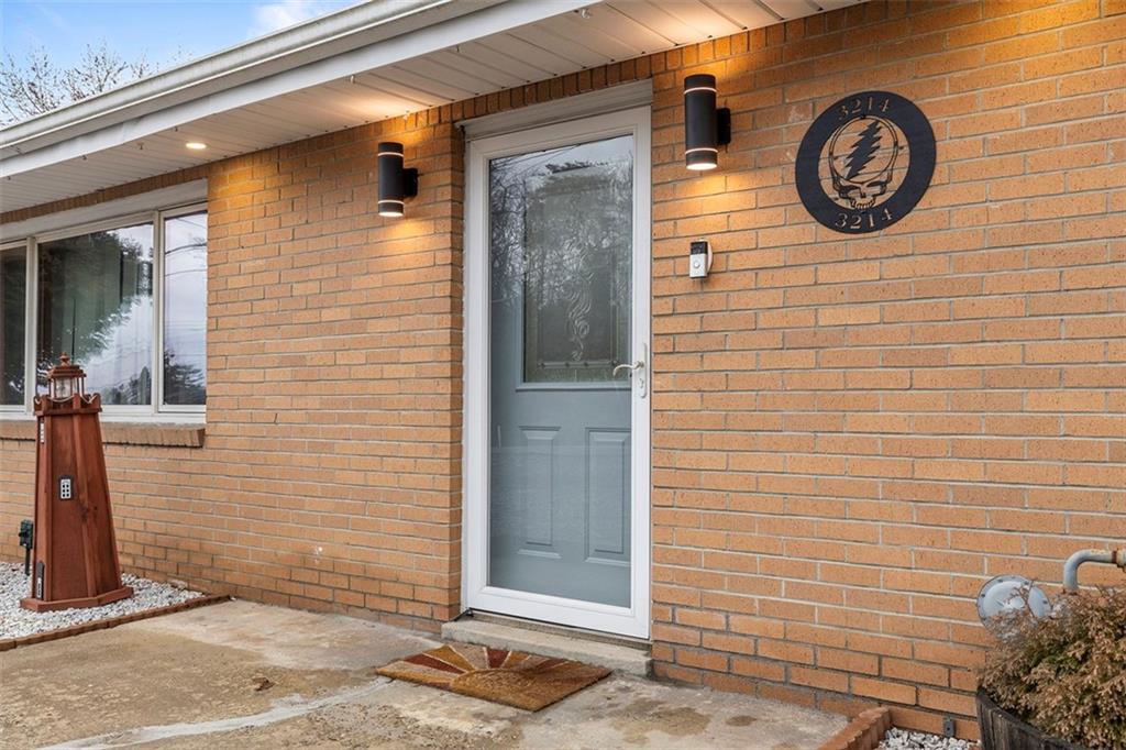 3214 Brodhead Road Aliquippa, PA 15001 - Photo 2 of 38 Gallery Image 2
