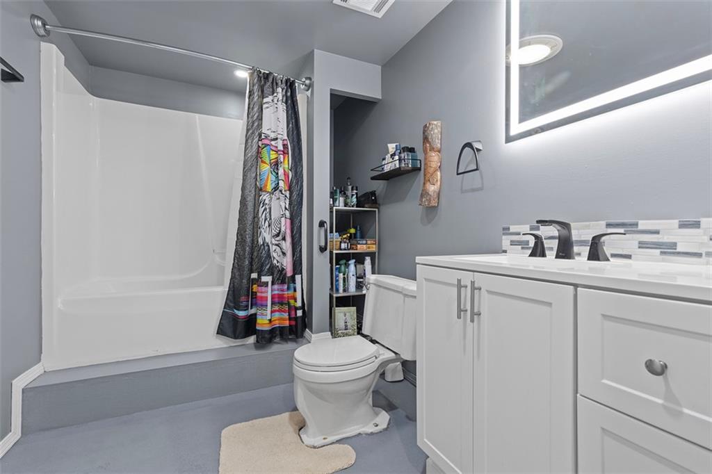 3214 Brodhead Road Aliquippa, PA 15001 - Photo 27 of 38 Gallery Image 27